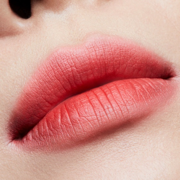 MAC Powder Kiss Lipstick Mandarin O - Picture 4 of 5
